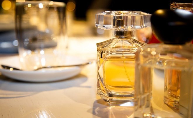 Минэкономразвития предложило повысить пошлины на вино, пиво, духи и косметику из ЕС