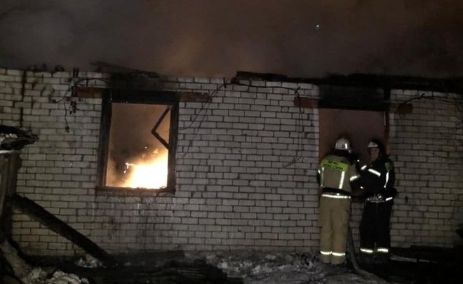 В частном доме в Казани произошел пожар — погибли двое
