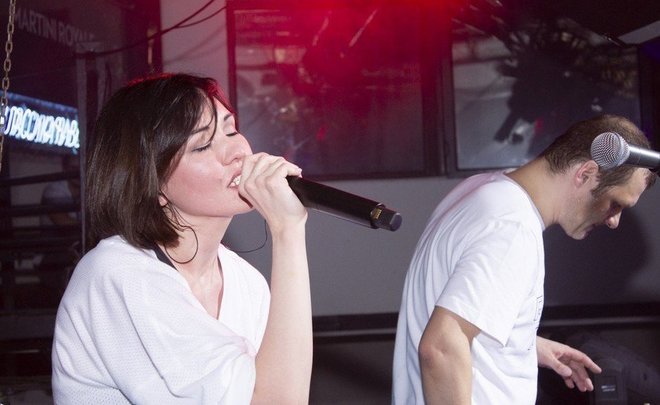 Солистка дуэта «АИГЕЛ» из Челнов записала обращение для жителей Нью-Йорка