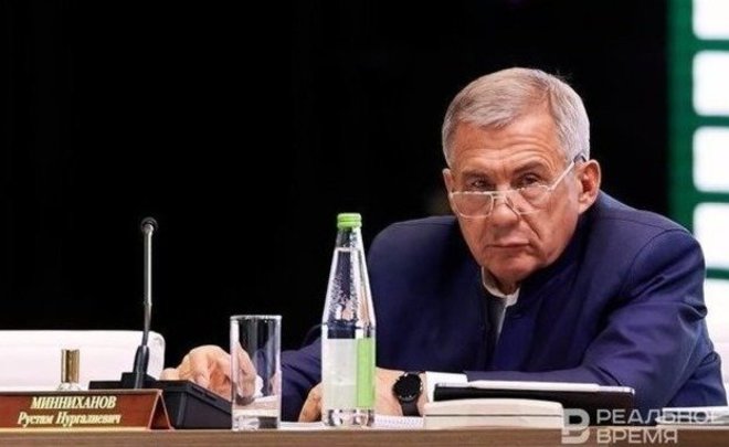 Рустам Минниханов выразил соболезнования матери Эдуарда Хайруллина в связи с кончиной ее сына