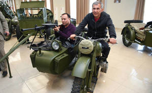 Минниханов посетил Музей военной техники «Боевая слава Урала» в Верхней Пышме