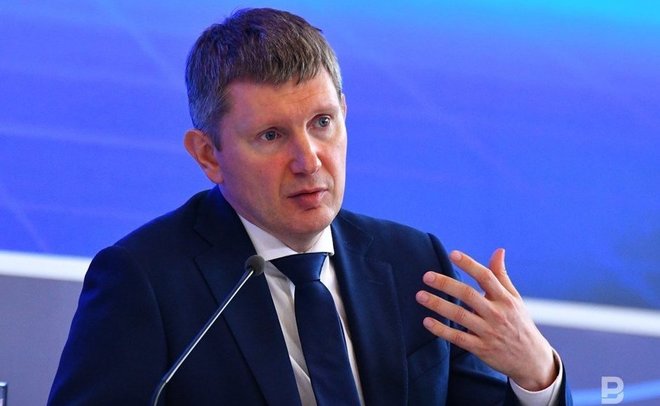 Решетников заявил, что российская экономика выдержала первый удар санкций