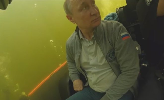 Путин в батискафе фото