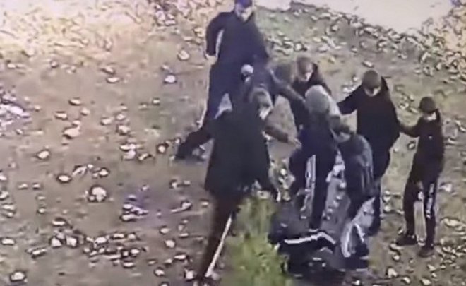 Минниханов поручил взять на контроль ситуацию с избиением подростка в Казани