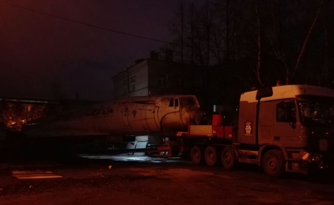 В Казани завершат перемещение Ту-144 к зданию КАИ на Четаева