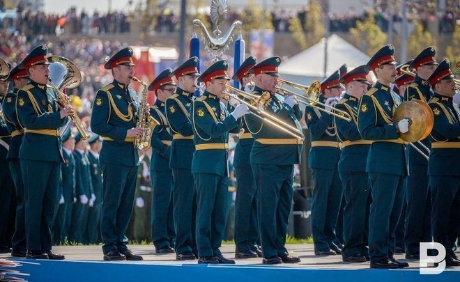 В Кремле заявили, что в параде на Красной площади могут принять участие бойцы СВО