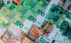 Курс евро снова начал расти и впервые с 16 августа превысил 105 рублей