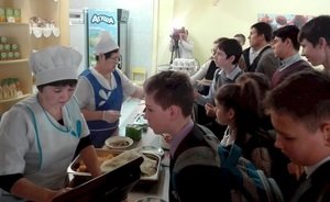 В этом году в Казани откроют 38 новых школьных ресторанов
