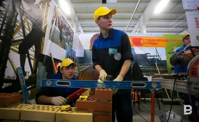 В Татарстане доля работников младше 30 лет составила 17,3%