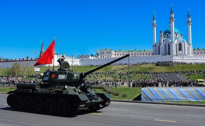 В Казани ко Дню Победы откроют два новых памятника и Аллею славы