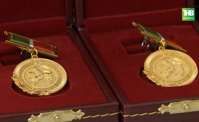 В казанском Кремле состоялось вручение награды раиса Татарстана