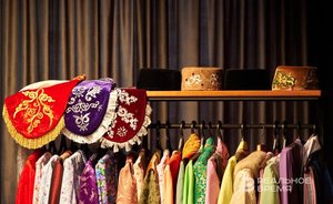 Рустам Минниханов предложил организовать производство национальных костюмов в Татарстане