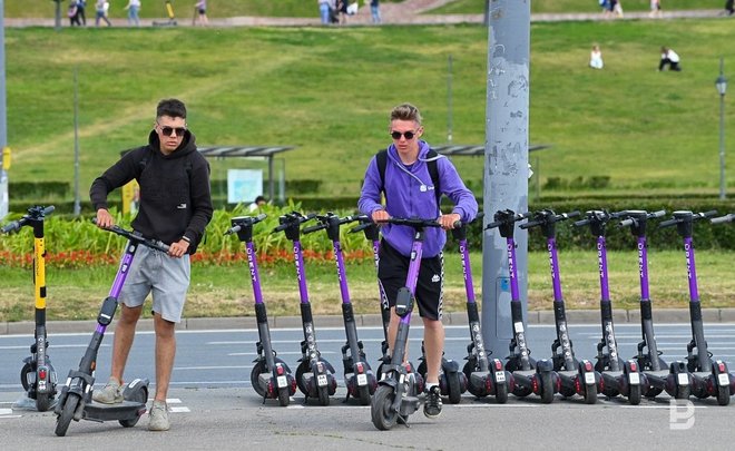 В Госдуме предложили ввести пожизненный запрет на аренду самокатов за пьяную езду