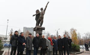В Казани открыли памятник Рудольфу Нуриеву