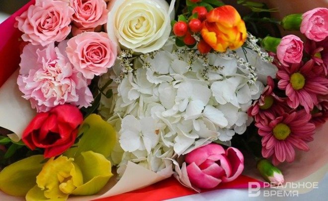 Средний чек на цветы в России перед 1 сентября вырос за год на 13%