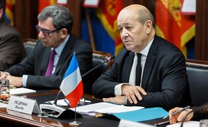 Глава МИД Франции: «Я нахожу удивительным то, что Россия присваивает победу над ИГ»