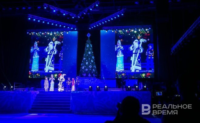 Новогодние подарки для детей Аксубаевского района Татарстана подешевели на треть