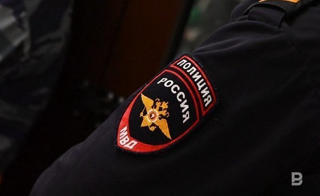 В Татарстане задержали мужчину, подозреваемого в краже крупной суммы денег из салона автомобиля