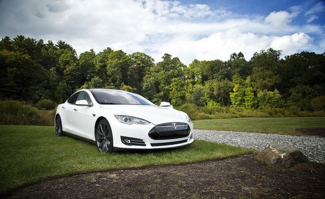 Tesla отозвала более 14 тысяч машин в Китае из-за бракованных подушек безопасности