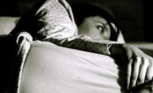 Сомнолог КФУ рассказал о снижении качества сна во время предновогодней суеты