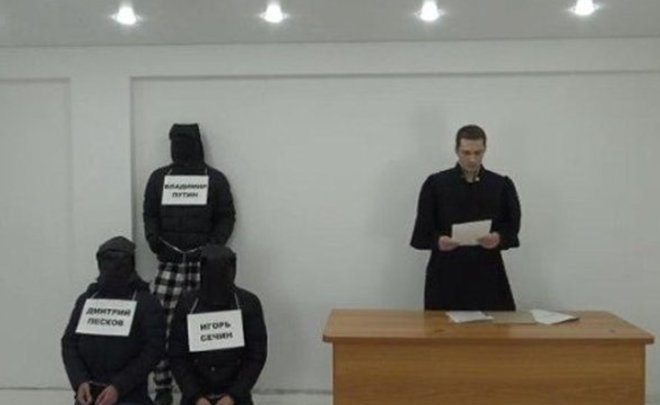 На активиста из Татарстана завели уголовное дело за ролик о «приговорах» Сечину и Пескову