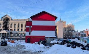 На туристической улице Казани обнаружена площадка, с которой долгое время не вывозится мусор