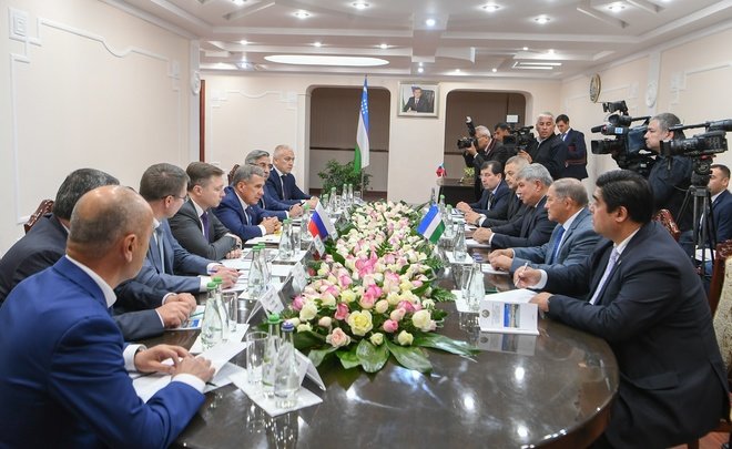 Минниханов принял участие в российско-узбекистанском форуме