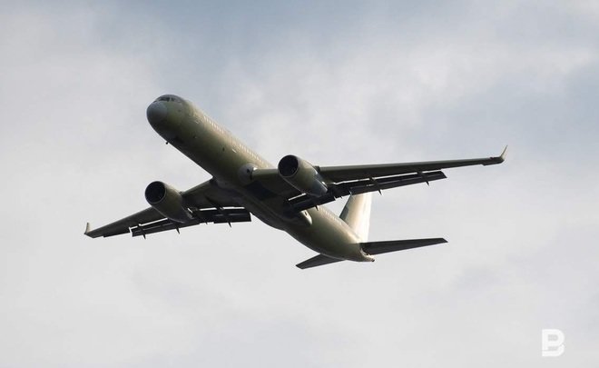 Самолет экстренно сел в Красноярске из-за сообщения о бомбе