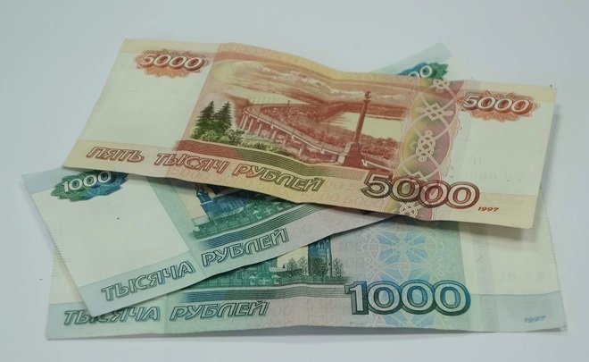 Татарстан занял второе место в ПФО по уровню зарплаты