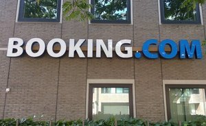 Booking.com объяснил ограничения на бронирование отелей в Крыму