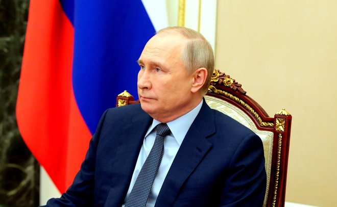 Путин заявил председателю Евросовета, что Брюссель мог бы заставить Киев прекратить обстрелы Донбасса