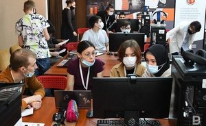 Среднемесячная зарплата в России в апреле составила 62 269 рублей