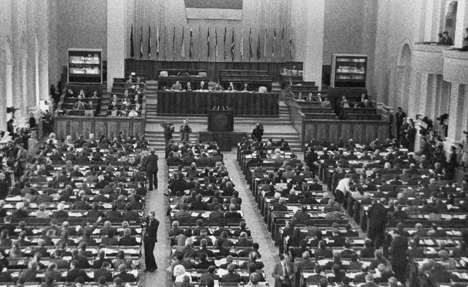 Депутаты не ожидали, что принятие Декларации о суверенитете России развалит СССР