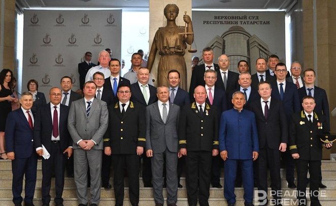 Итоги дня: проводы главы ВС Татарстана, прекращение дела «ТФБ Финанс», возвращение 10-летних загранпаспортов