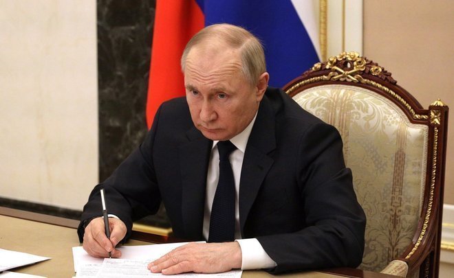 Владимир Путин подписал ряд поправок о военной службе