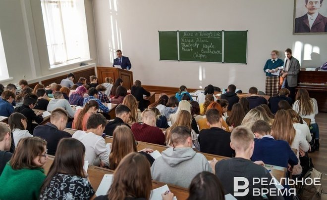 Казанские абитуриенты не хотели бы платить за высшее образование