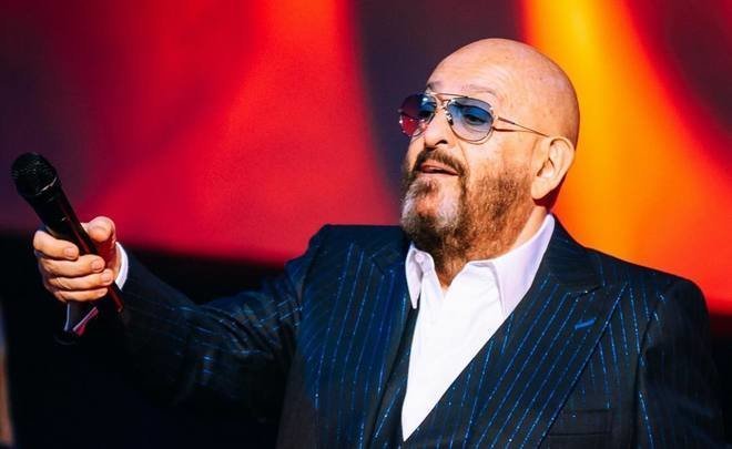 Шуфутинский объяснил популярность песни про 3 сентября