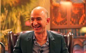 Основатель Amazon стал богатейшим человеком в современной истории — Bloomberg