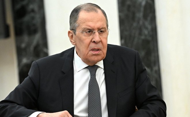Лавров и Чавушоглу обсудили по телефону ситуацию на Украине