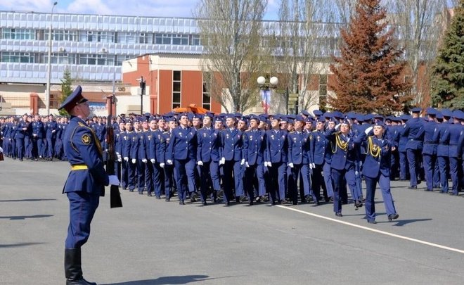 Женский полк парад победы