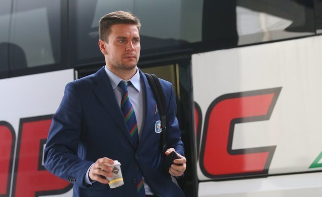 Фисенко из «Ак Барса» может перейти в «Авангард»