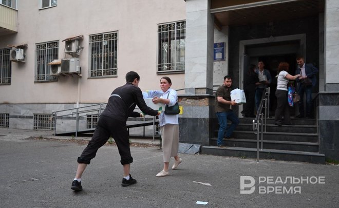 В Казани приостановили оказание услуг в отделе по вопросам миграции по ул. Чехова