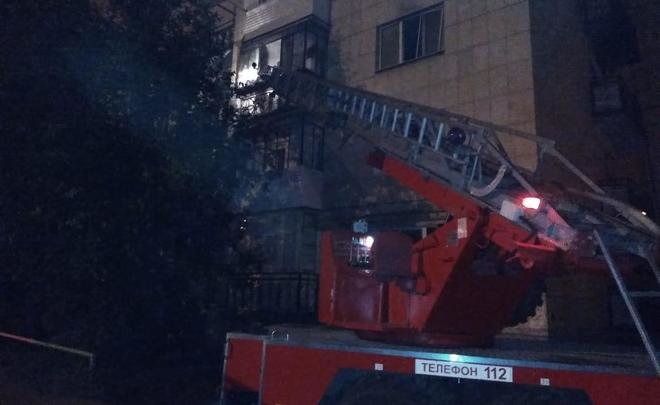 Из-за пожара в Октябрьском из дома эвакуировали почти сотню человек
