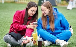 Почти половина родителей уверены, что летом ребенку нужно ограничить использование гаджетов