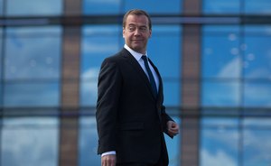 Медведев предложил внедрить в российскую экономику технологию блокчейн для избавления от бюрократизации
