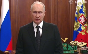 Президент России: «Тот, кто организовал военный мятеж и поднял оружие на боевых товарищей, предал Россию»