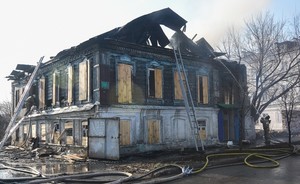 МЧС: пожар в 100-летнем доме на Марджани не был поджогом