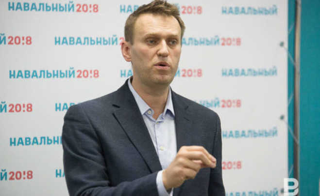 Навальный рассказал о постоянный слежке за его женой и детьми