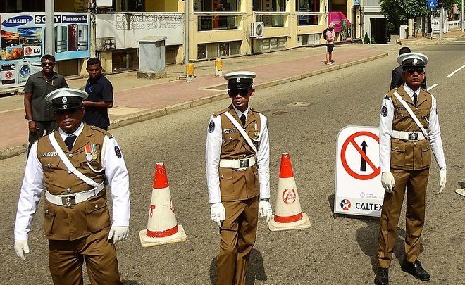 Правоохранители задержали двух главных подозреваемых в организации серии взрывов на Шри-Ланке
