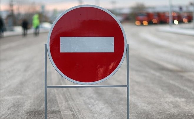 В Казани ограничат движение по улице Петра Витера